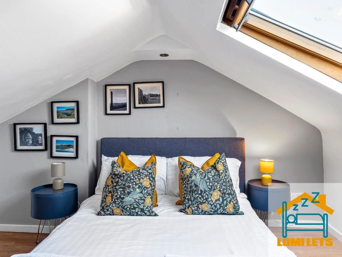2Br Home In Barrow-In-Furness Sleeps 8 Close To Bae Systems, Hospital, Lakes Екстериор снимка