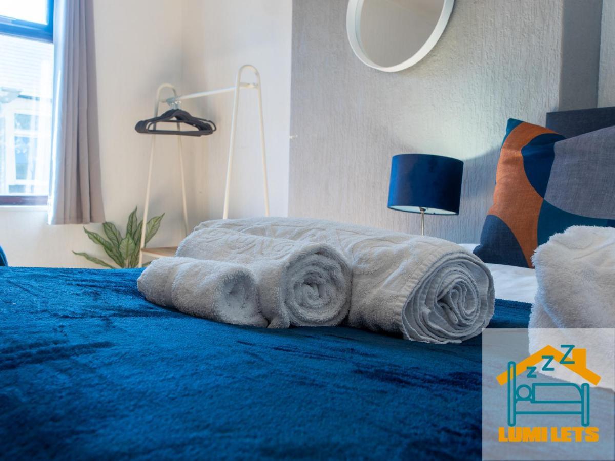 2Br Home In Barrow-In-Furness Sleeps 8 Close To Bae Systems, Hospital, Lakes Екстериор снимка